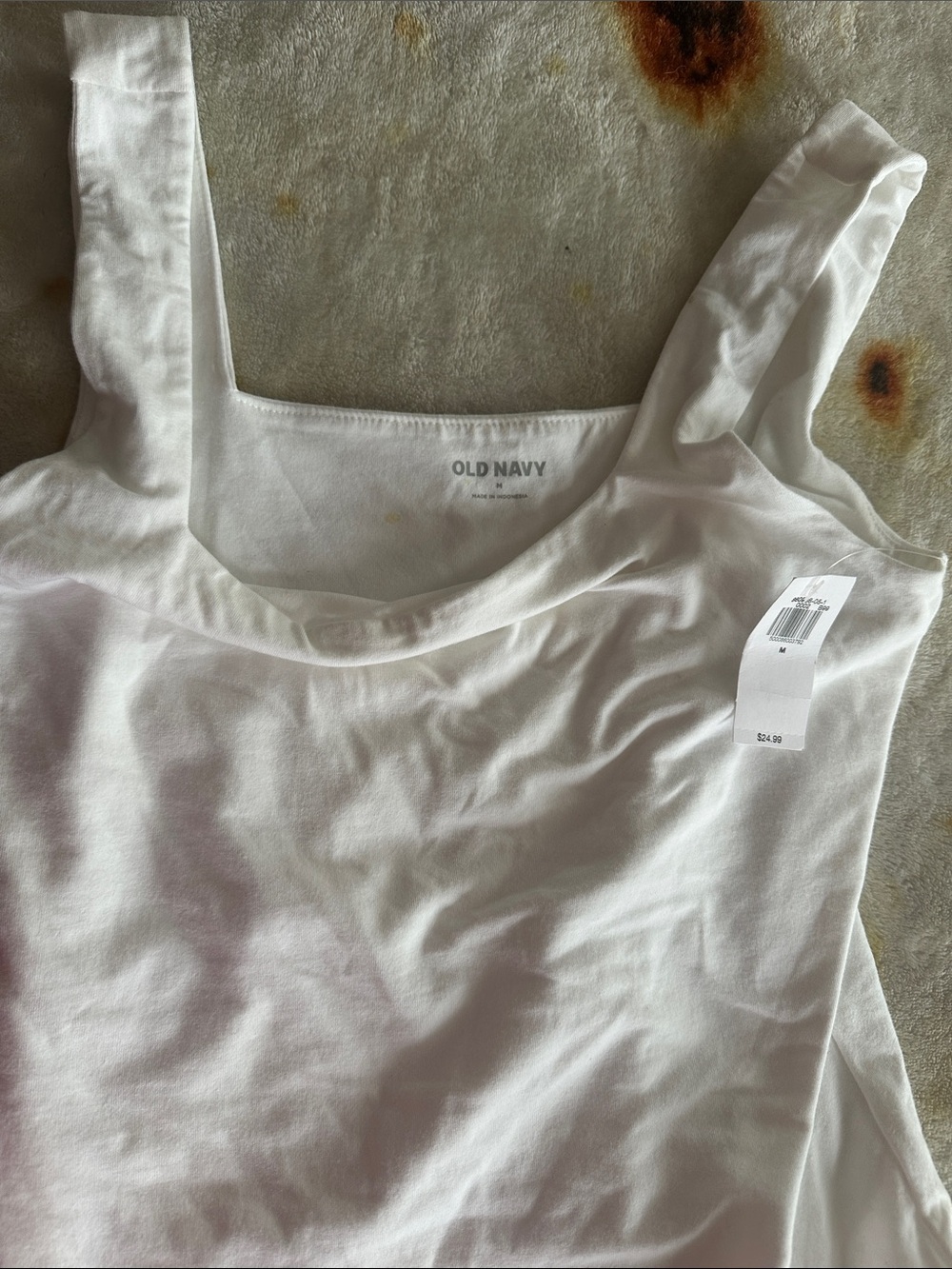 Old Navy White Scoop Neck Tank Top - Classic Staple